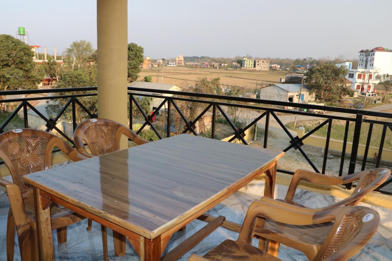 Hotel National Park Sauraha- Homely Stay And Peaceful Location With Jungle Safari Arrangements Екстер'єр фото