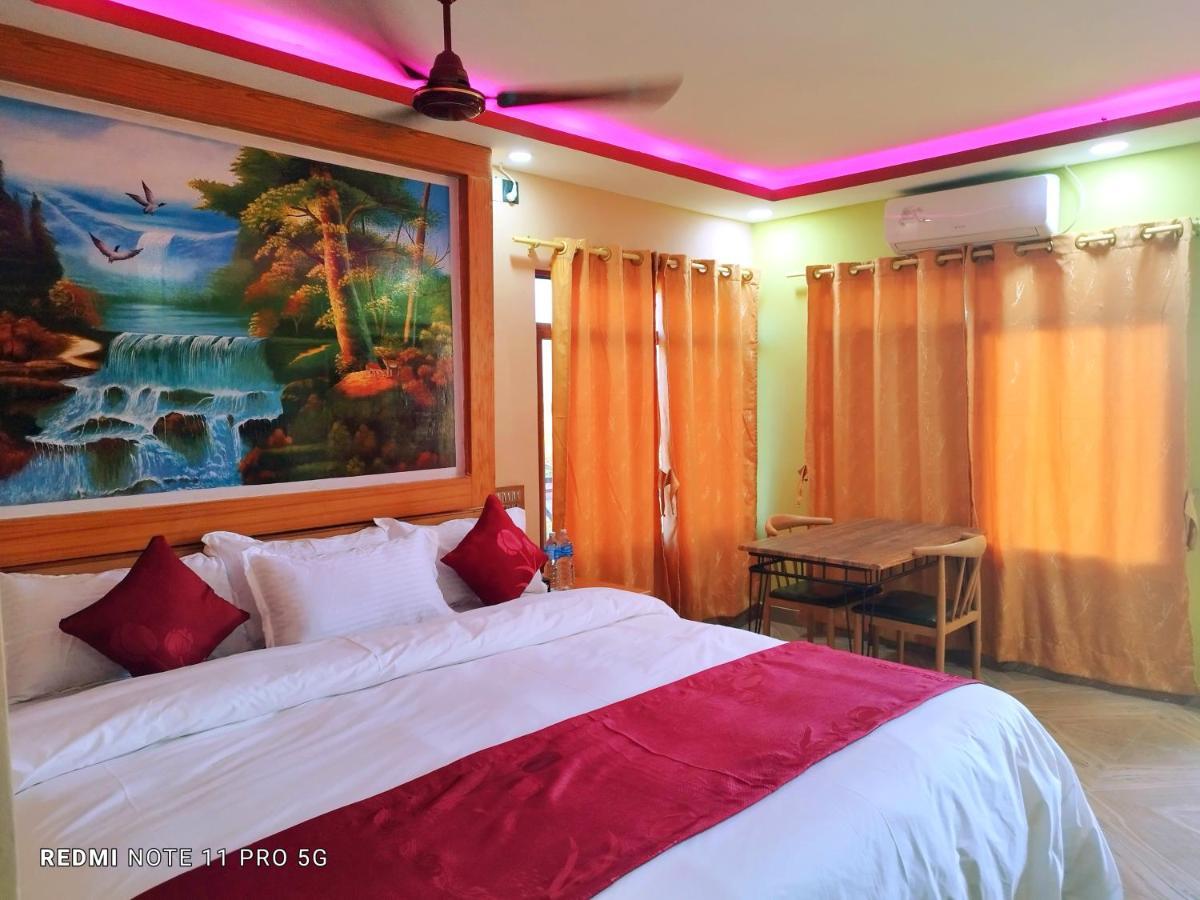 Hotel National Park Sauraha- Homely Stay And Peaceful Location With Jungle Safari Arrangements Екстер'єр фото