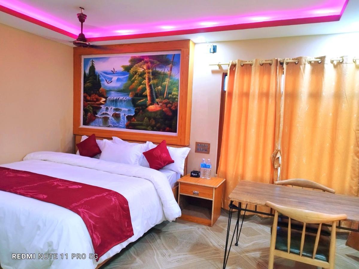 Hotel National Park Sauraha- Homely Stay And Peaceful Location With Jungle Safari Arrangements Екстер'єр фото