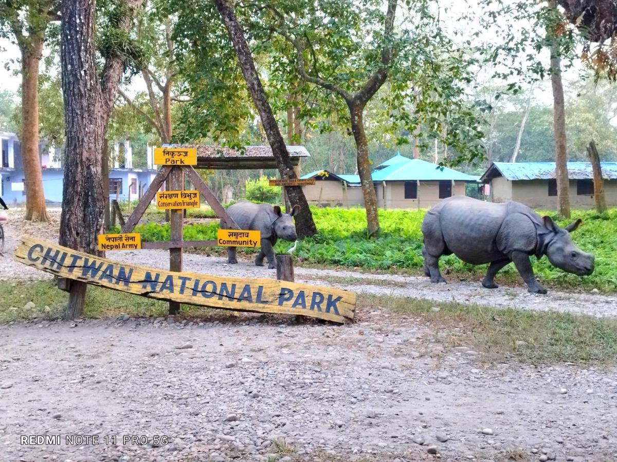 Hotel National Park Sauraha- Homely Stay And Peaceful Location With Jungle Safari Arrangements Екстер'єр фото