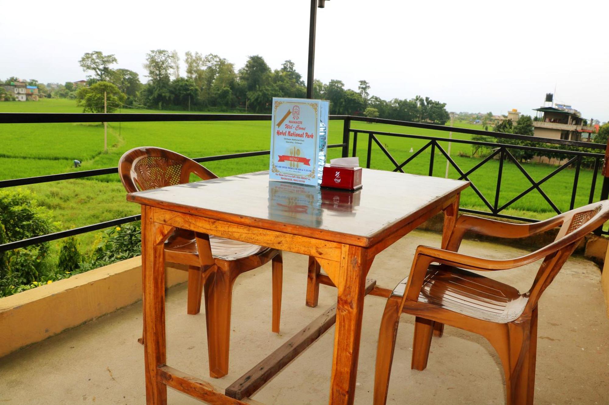 Hotel National Park Sauraha- Homely Stay And Peaceful Location With Jungle Safari Arrangements Екстер'єр фото